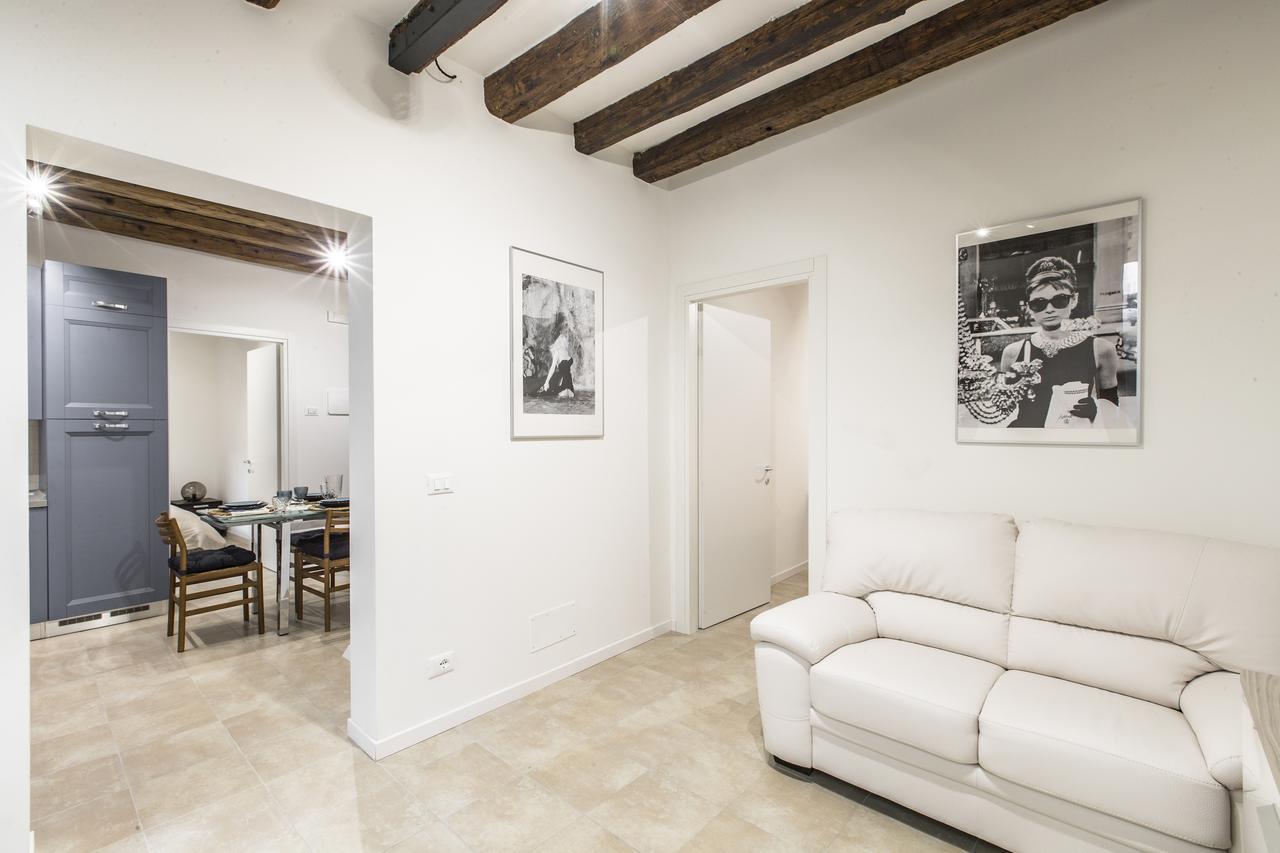 Ca Rezzonico Apartment R&R Wenecja Zewnętrze zdjęcie